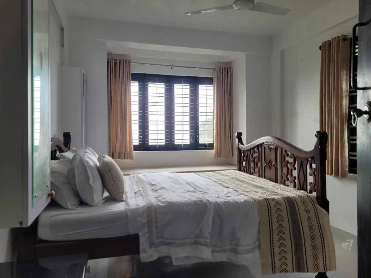 Ameliore Horizon Luxe Pirmed 0*,  India